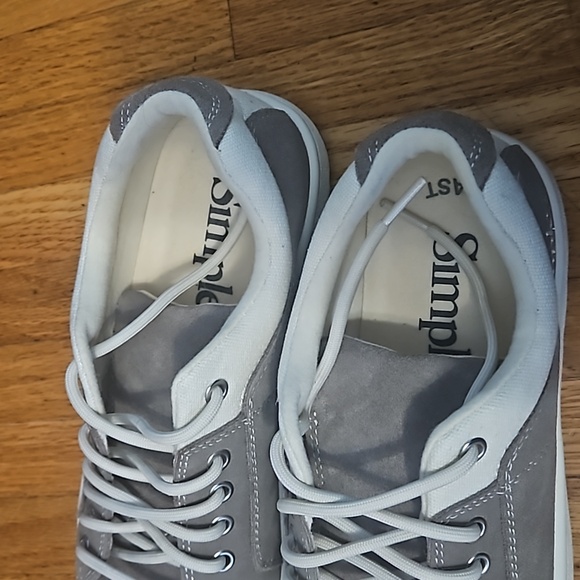 Simple shoes - Picture 3 of 7